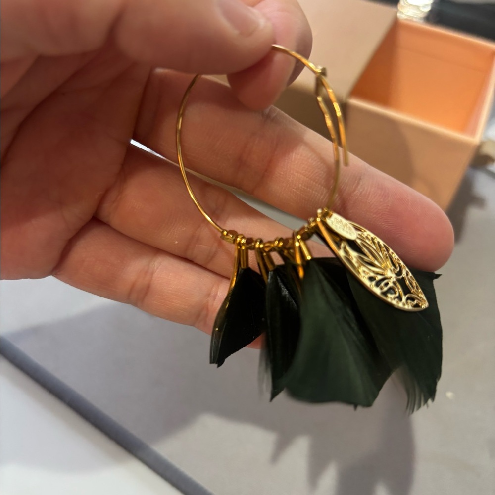 GAS Bijoux Gold and Black Earrings - Picture 4 of 7